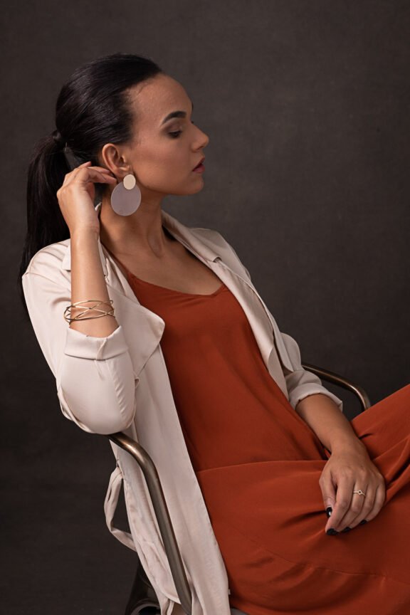 Portrait of an Elegant woman in a stylish outfit